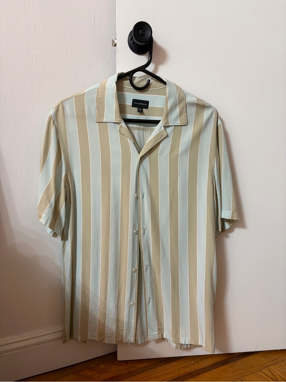 Club Monaco Men’s Short-Sleeve Vertical Stripe Shirt in Light Blue and Beige